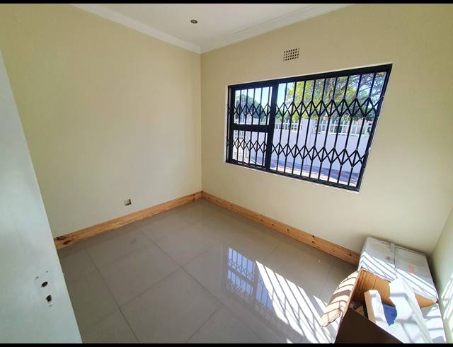 3 BEDROOM HOUSE TO LET IN TOWNSEND ESTATE